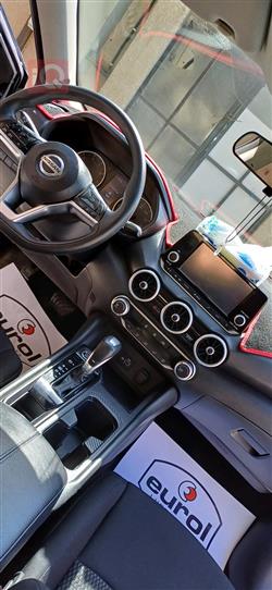 نيسان سنترا